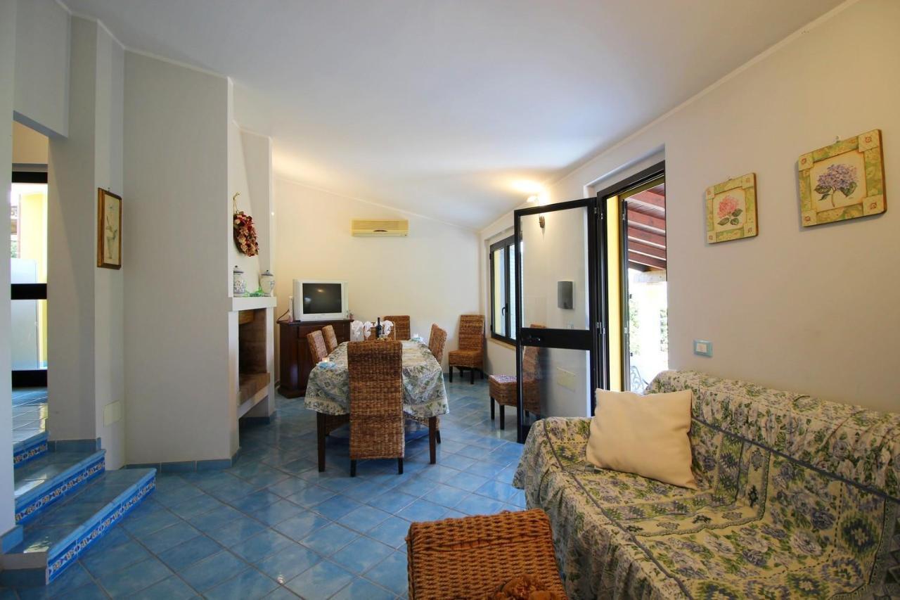 Villa Azzurra Nel Centro Di Коста Рей Екстериор снимка