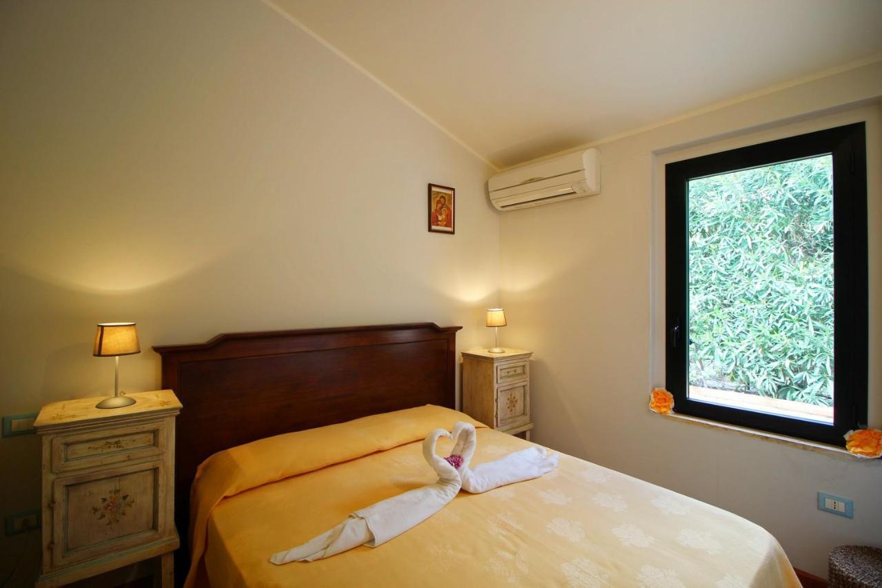 Villa Azzurra Nel Centro Di Коста Рей Екстериор снимка